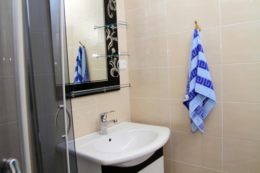 Inter Boutique Hotel 예레반 외부 사진