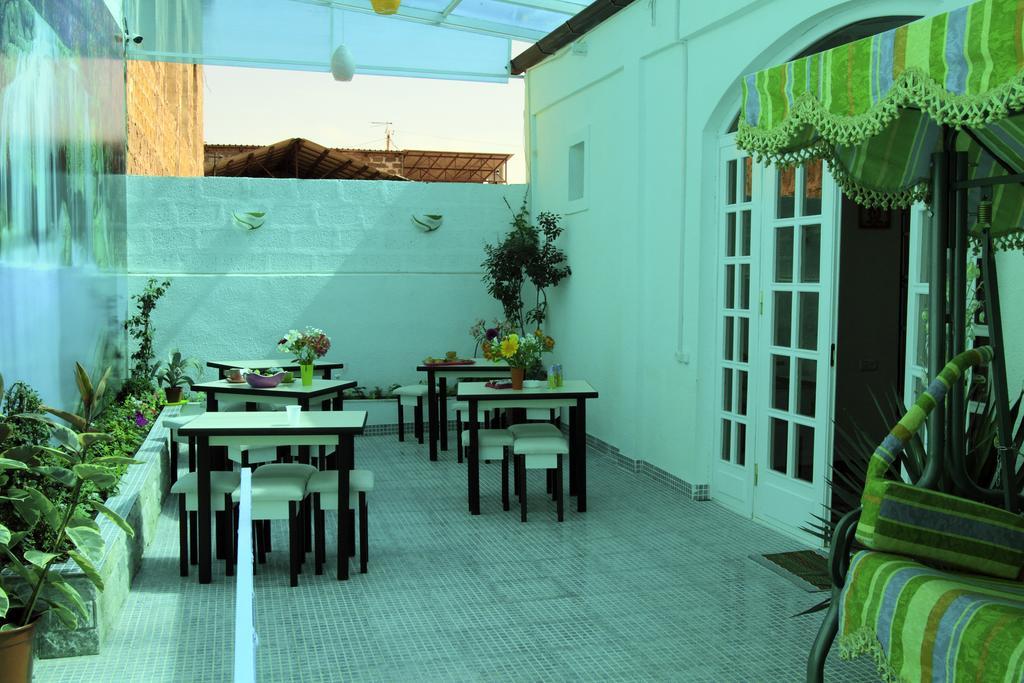 Inter Boutique Hotel 예레반 외부 사진