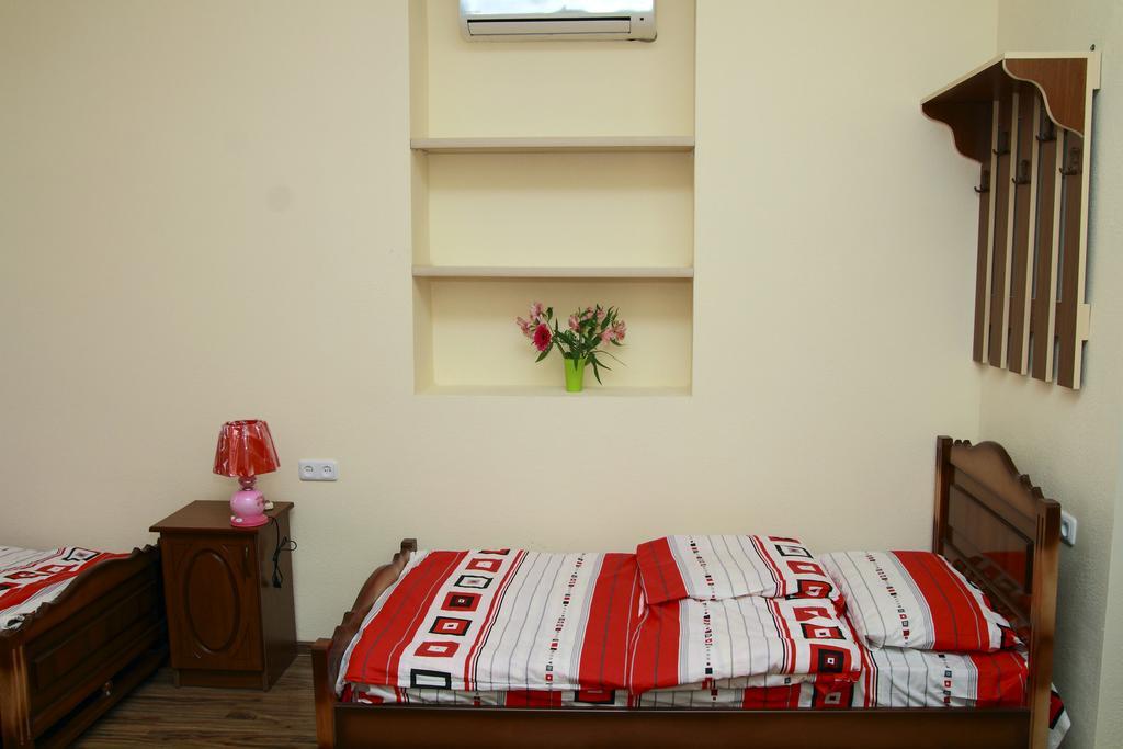 Inter Boutique Hotel 예레반 외부 사진