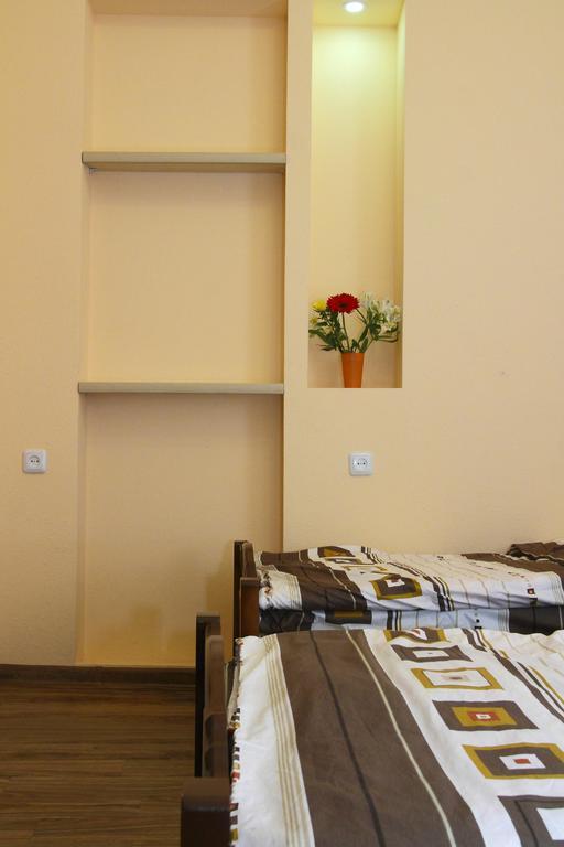 Inter Boutique Hotel 예레반 외부 사진